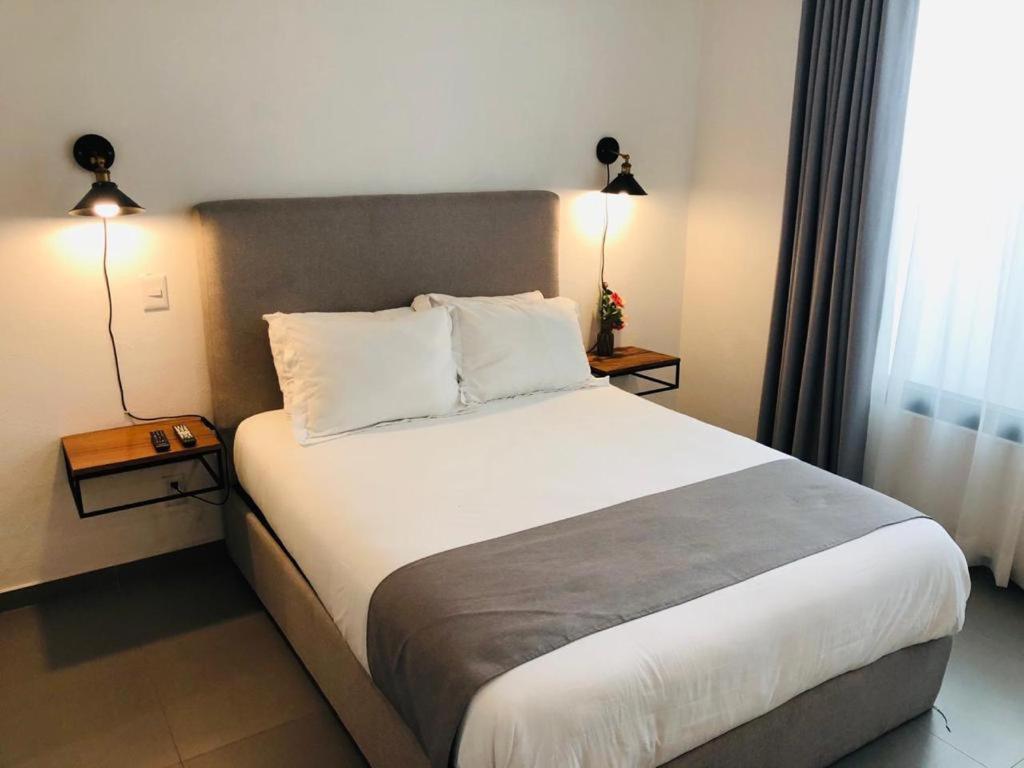 Urban Gran Plaza Aparthotel Zapopan Exterior photo