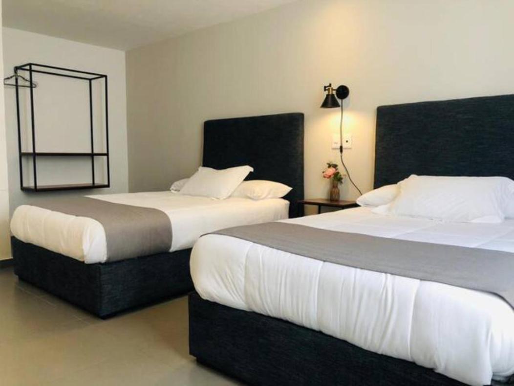 Urban Gran Plaza Aparthotel Zapopan Exterior photo